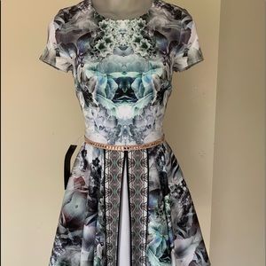 NWT bebe dress size xxs with Rhinestone belt